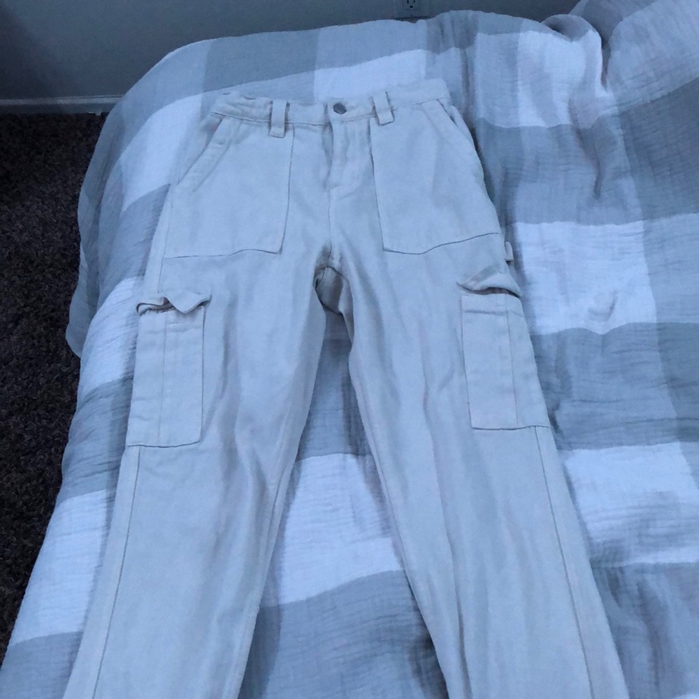 pacsun off white cargo pants🤍